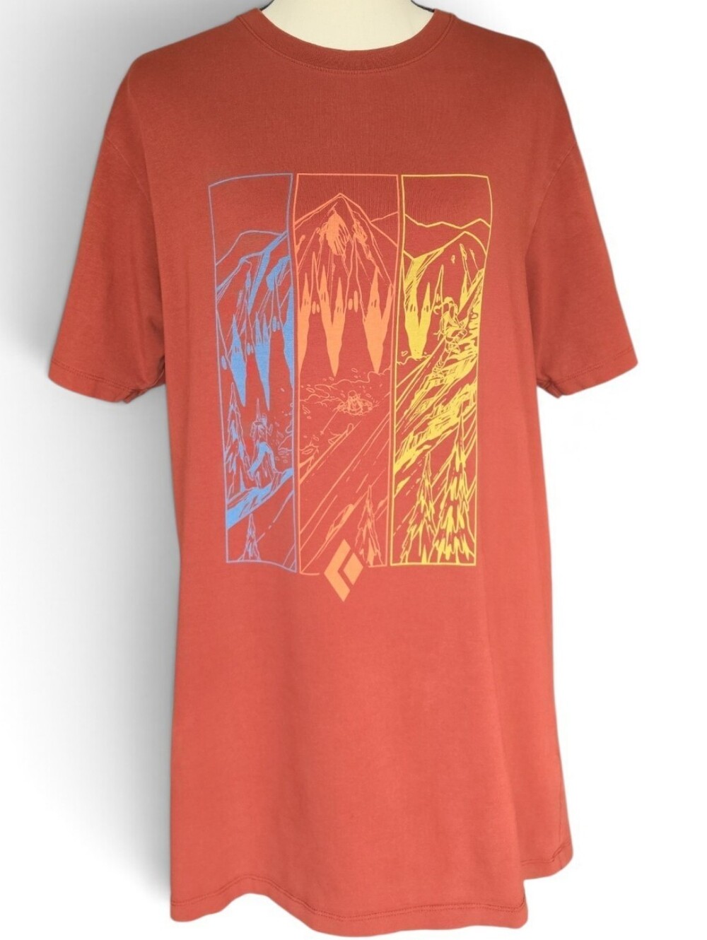 Black Diamond Multi Sport Graphic T-Shirt Organic Cottom-Size Medium
